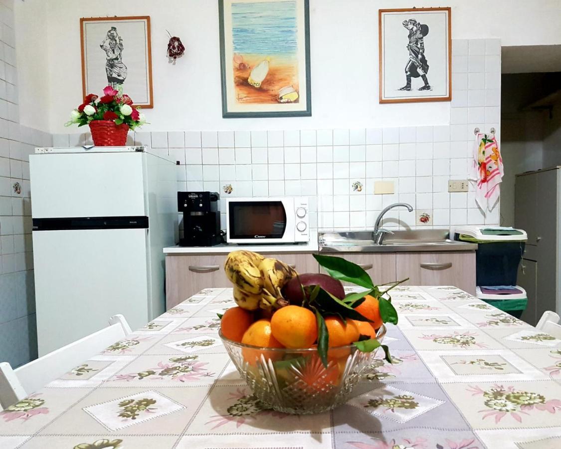 Appartamento per Turisti Mesovia Santa Severina Esterno foto