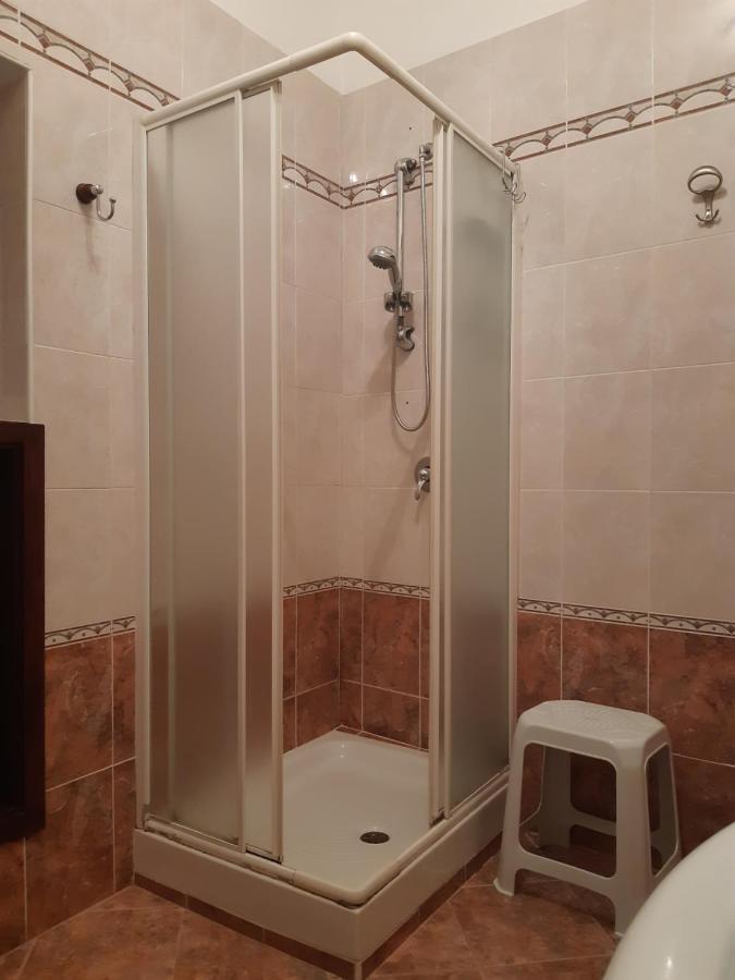 Appartamento per Turisti Mesovia Santa Severina Esterno foto