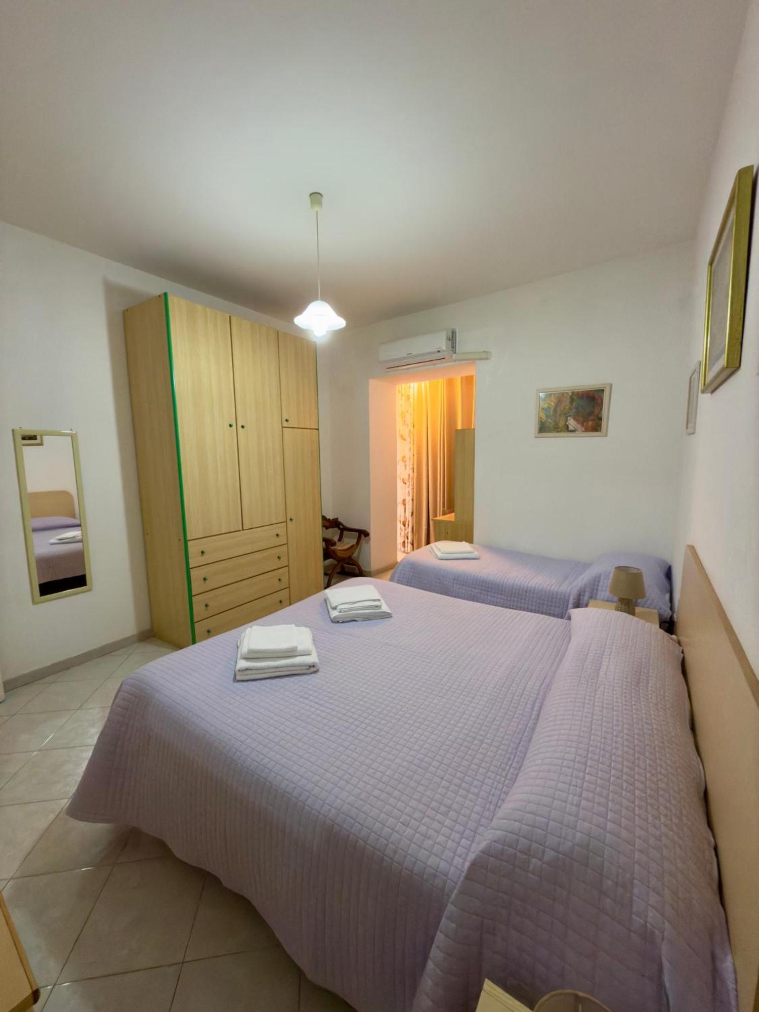 Appartamento per Turisti Mesovia Santa Severina Esterno foto