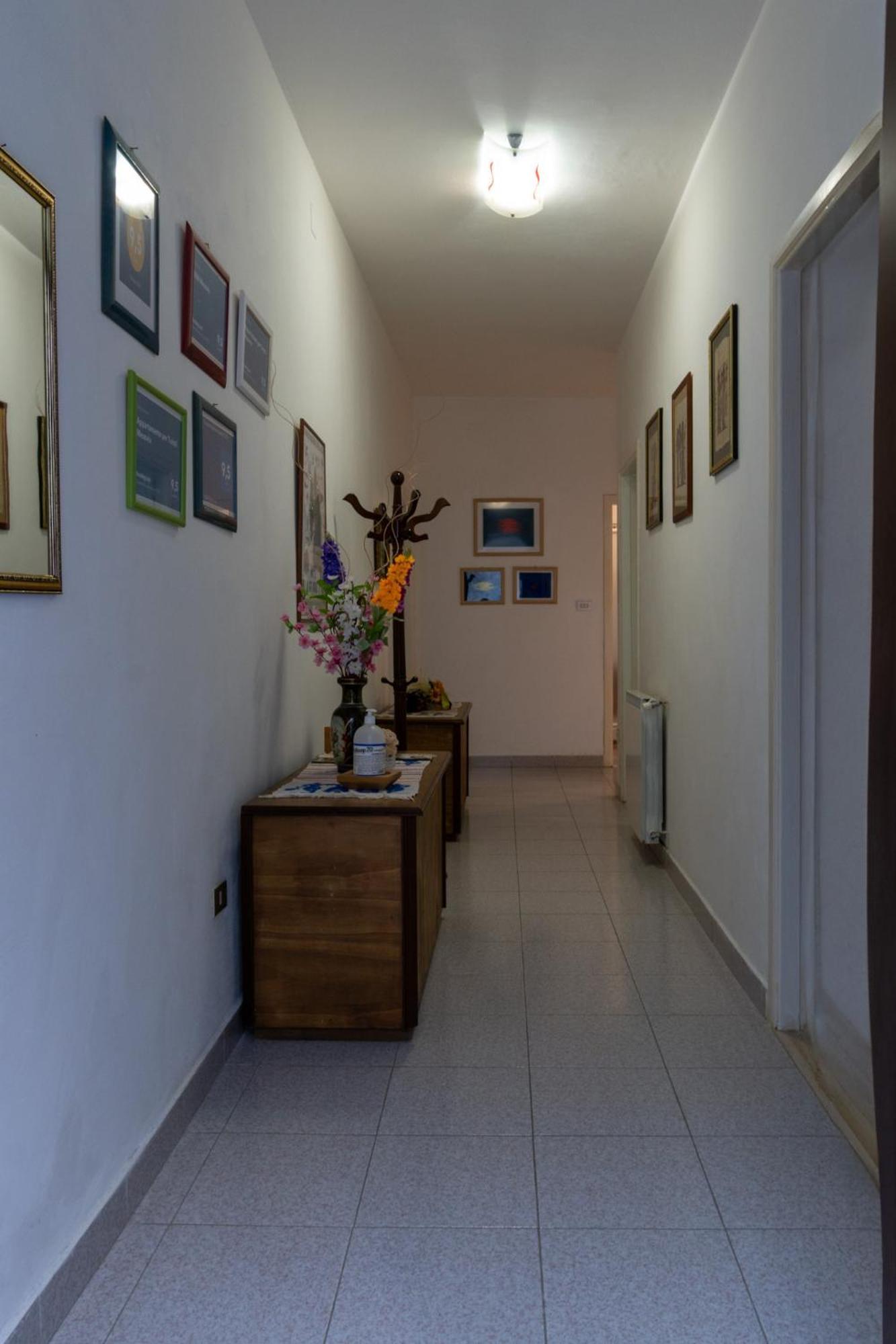 Appartamento per Turisti Mesovia Santa Severina Esterno foto